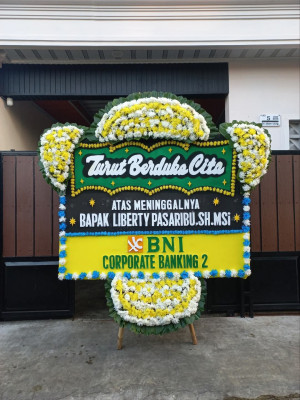 Papan Bunga Duka di Kampung Gadang